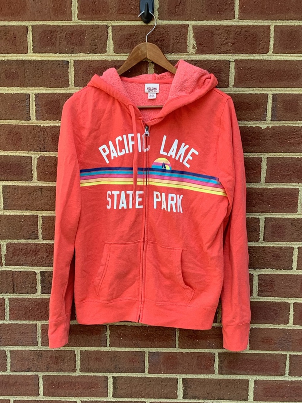 EUC Mossimo Pacific Lake State Park Graphic Sweatshirt Hooded XL